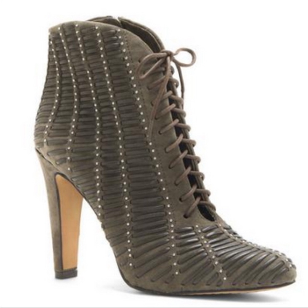 Gorgeous Vince Camuto studded shoe in forest gray.